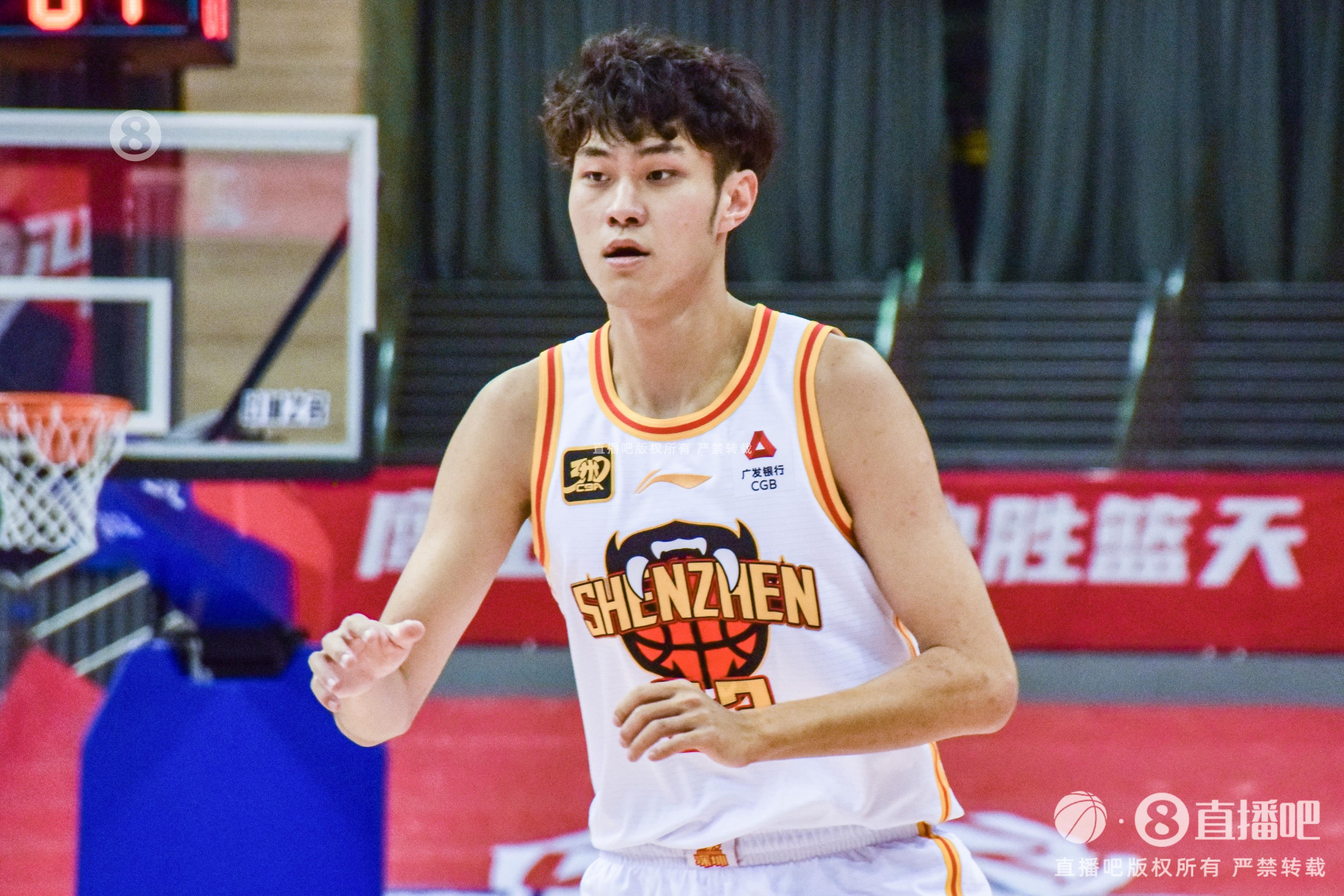 表現(xiàn)出色！王浩然14中7拿到20分3板6助2斷 正負(fù)值+30