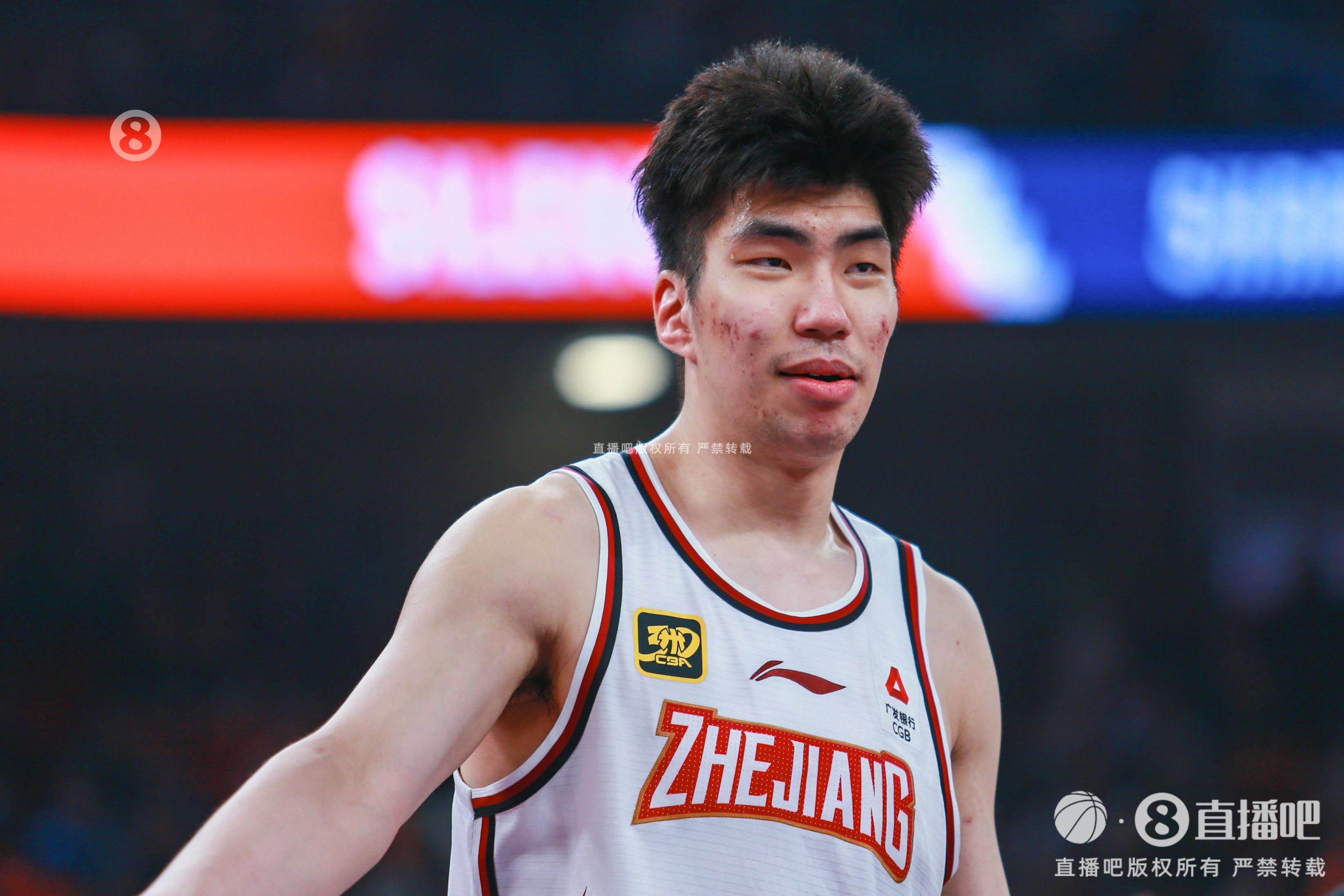 效率極高！余嘉豪8中8貢獻(xiàn)20分7板 罰球5中4